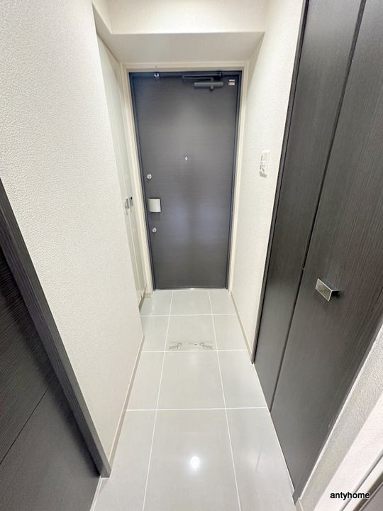 アーデン堺筋本町の玄関
