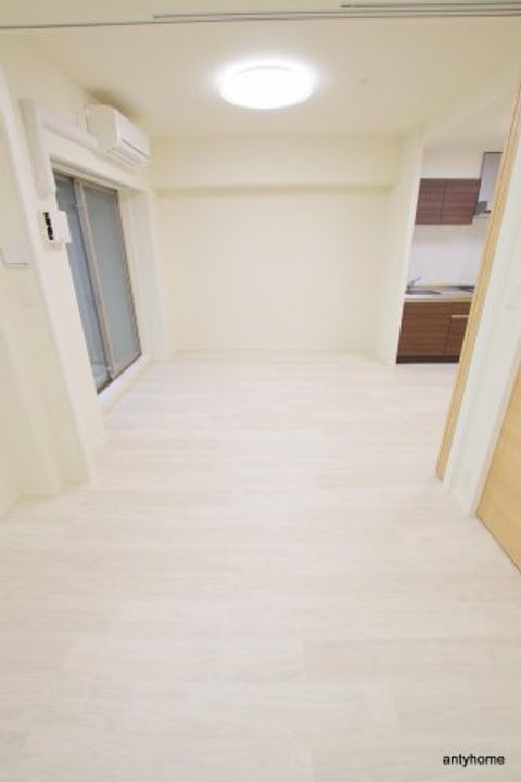 大阪府大阪市北区東天満1丁目(マンション)の賃貸物件の居間