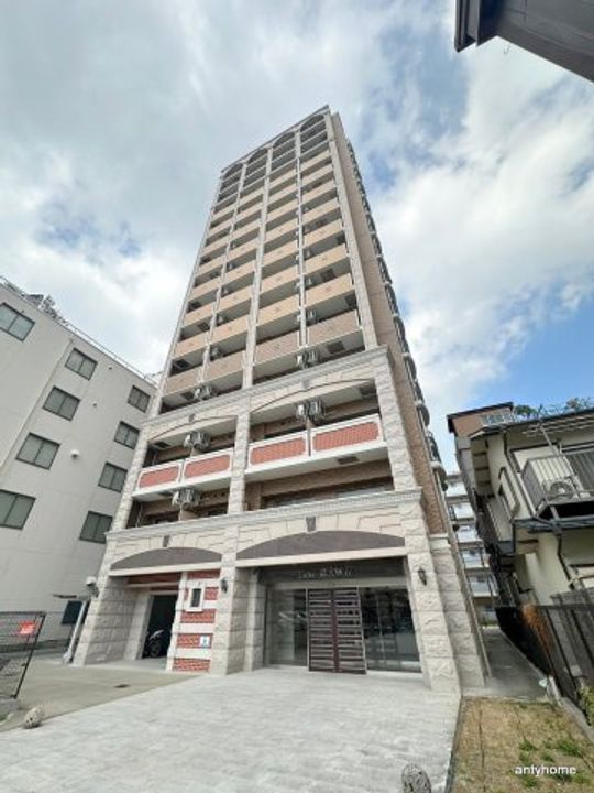 Luxe新大阪4の外観