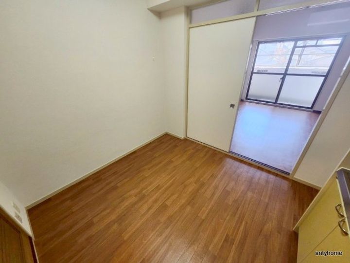 大阪府大阪市東淀川区大桐2丁目(マンション)の賃貸物件の居間