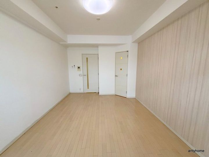 大阪府大阪市中央区南久宝寺町2丁目(マンション)の賃貸物件の居間