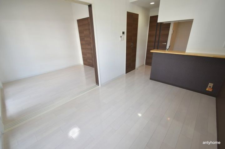大阪府大阪市淀川区西宮原1丁目(マンション)の賃貸物件の居間