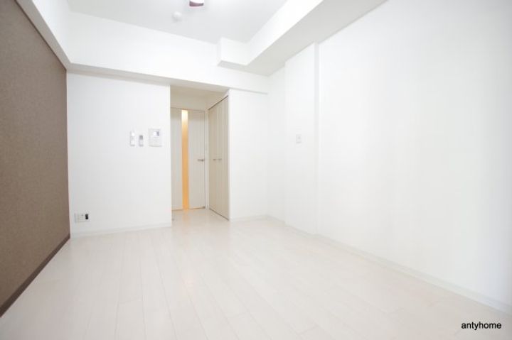 Luxe西長堀の居間