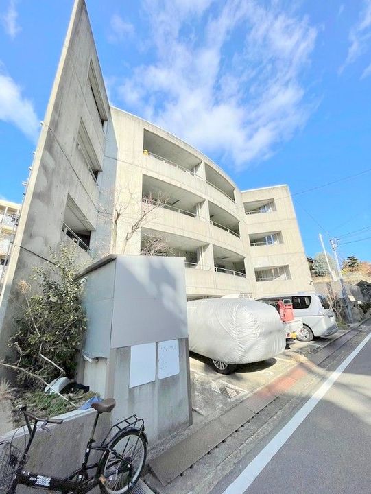 SCENE UNO(シェーネ ウーノ)の外観