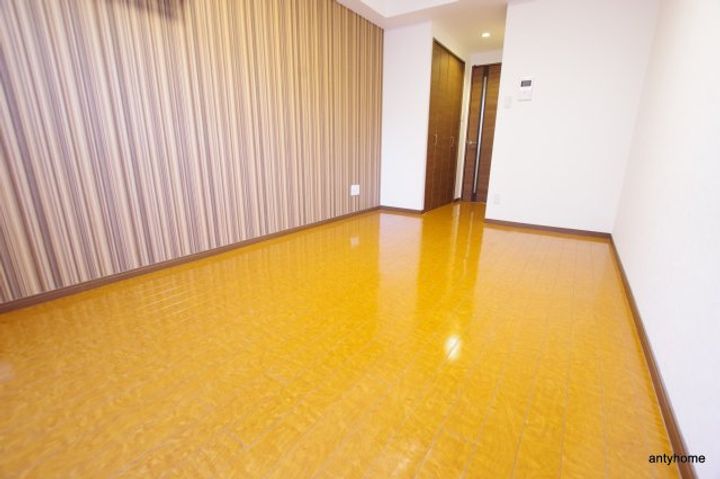 ウインズコート新大阪の居間