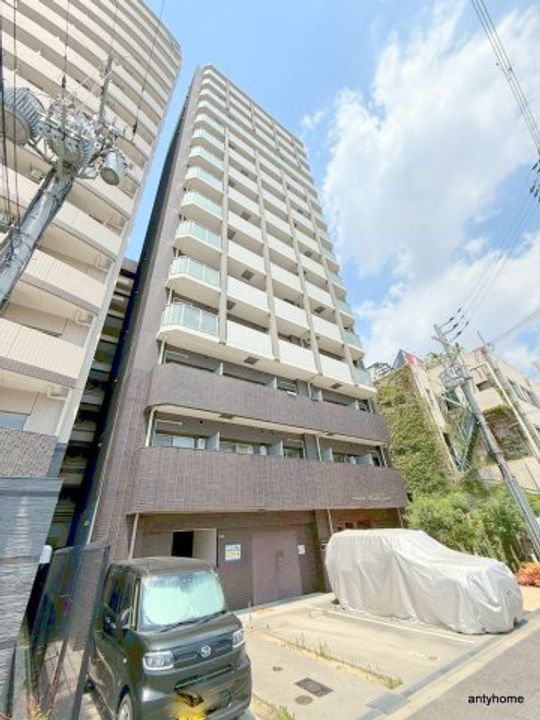 プレサンス難波フィネストの外観