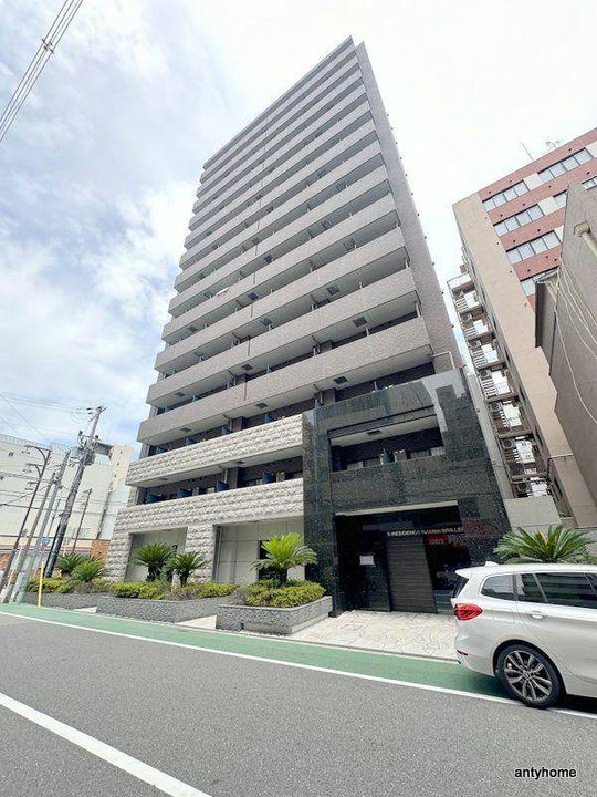 S-RESIDENCE難波Brillerの外観