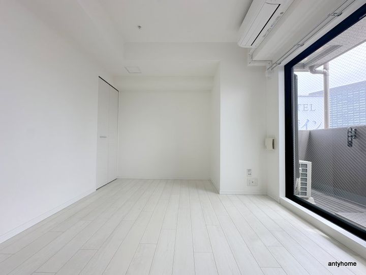 S-RESIDENCE難波Brillerの居間