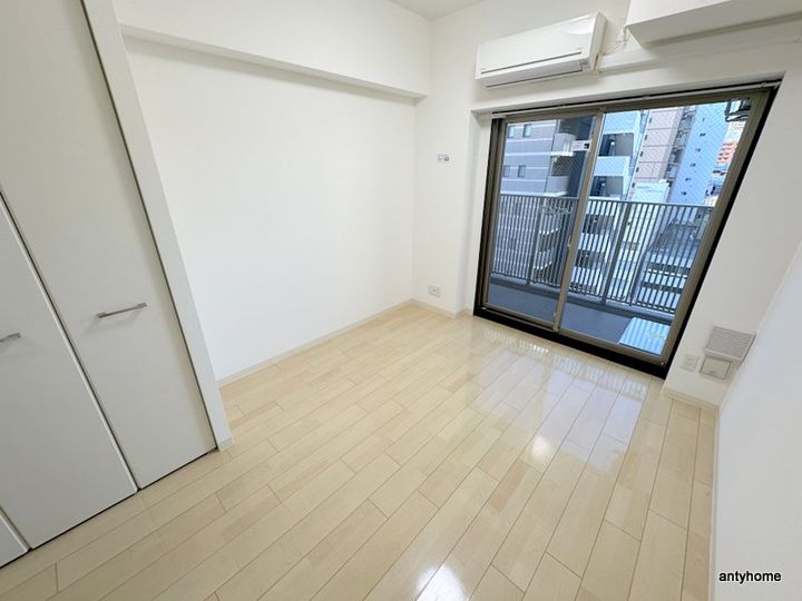 アーデンタワー本町イーストの寝室