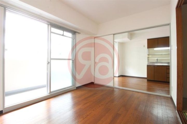 ルミエール夕陽丘の居間