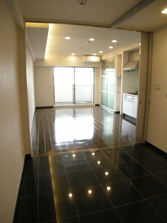 アクアプレイス四天王寺の居間