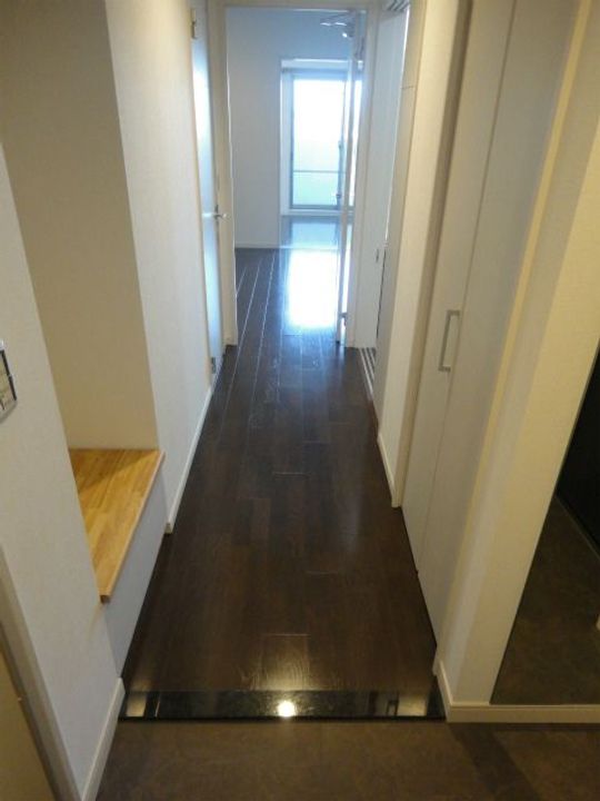 ピュアコートⅣの玄関