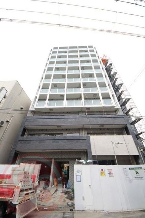 エスリード大阪ドームCERCAの外観