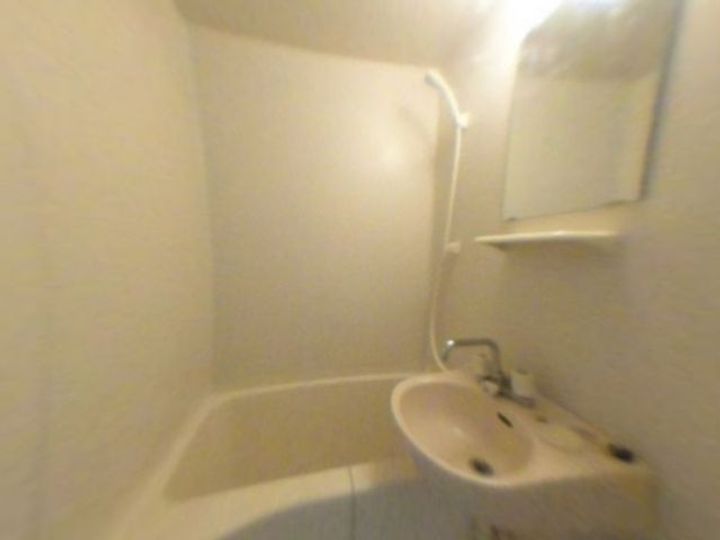 グローハイツ松崎町の風呂