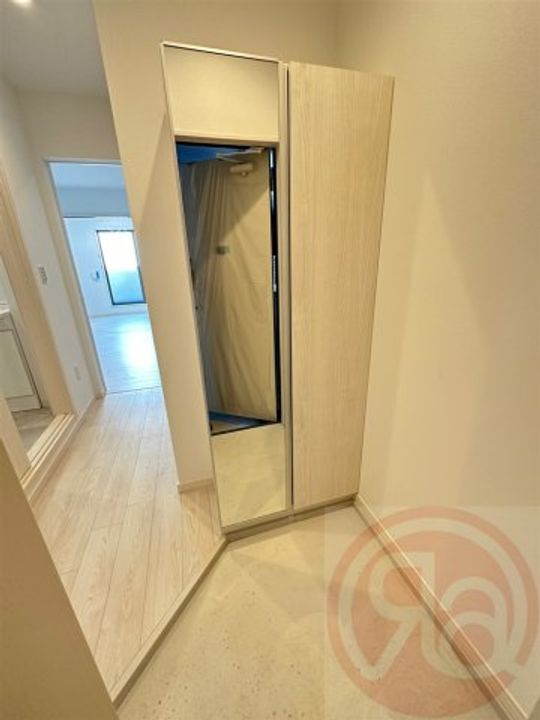 QUEEN'S COURT住吉長居の玄関