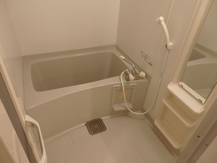 リバーライズ寺田町301の風呂