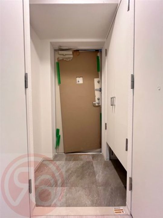 セレニテフラン難波の玄関