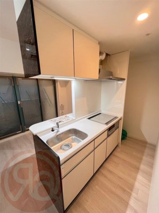 セレニテフラン難波のキッチン