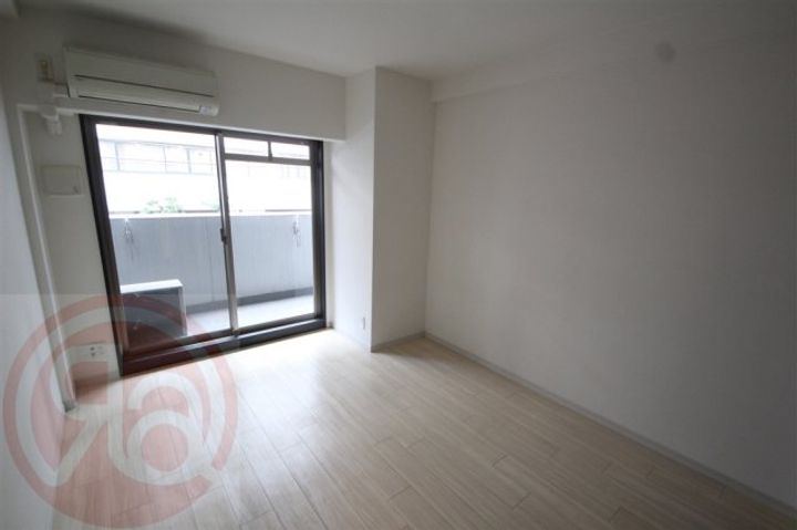 LAV心斎橋WEST1403の居間