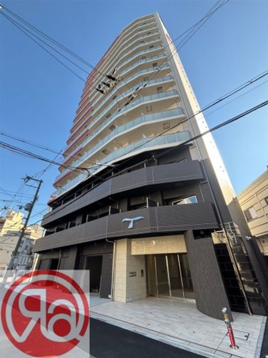 セレニテ難波ミラク参番館の外観