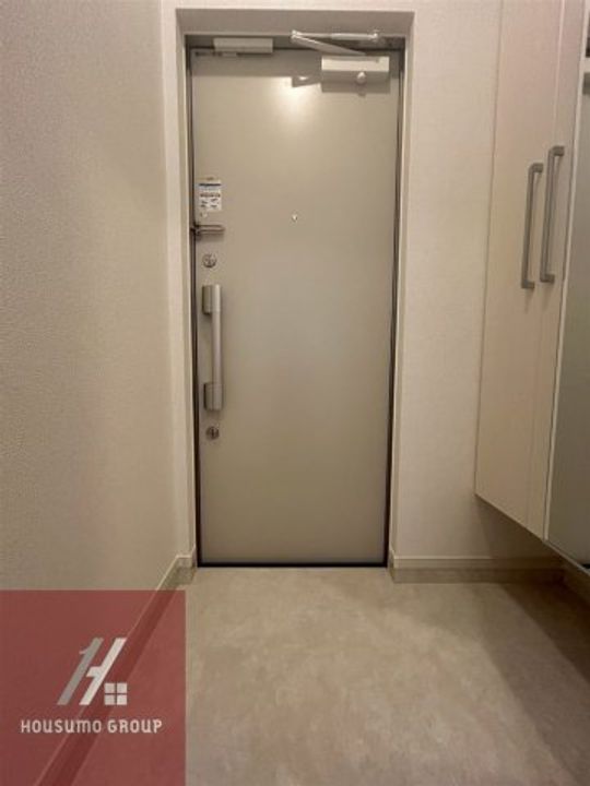 サニーレジデンス鷺洲Aの玄関