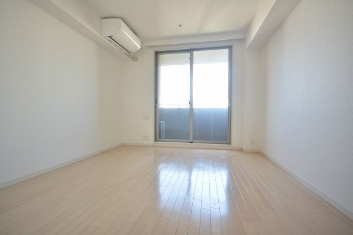 エスティメゾン京橋508の寝室