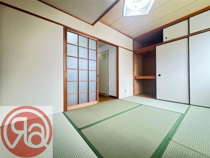 ラビアンローズの玄関