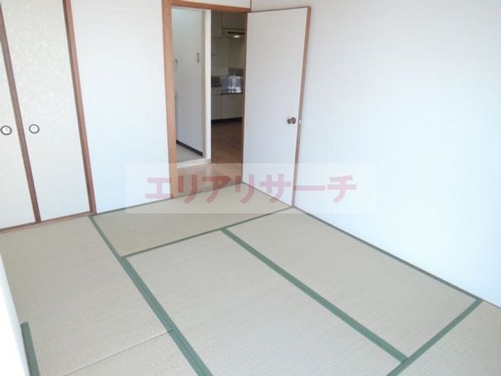 リバーヒル南田辺の居間