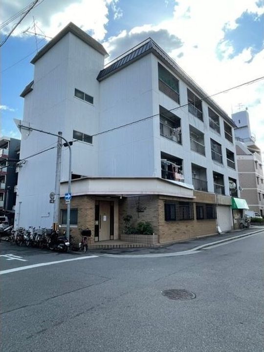 エスポワールの外観