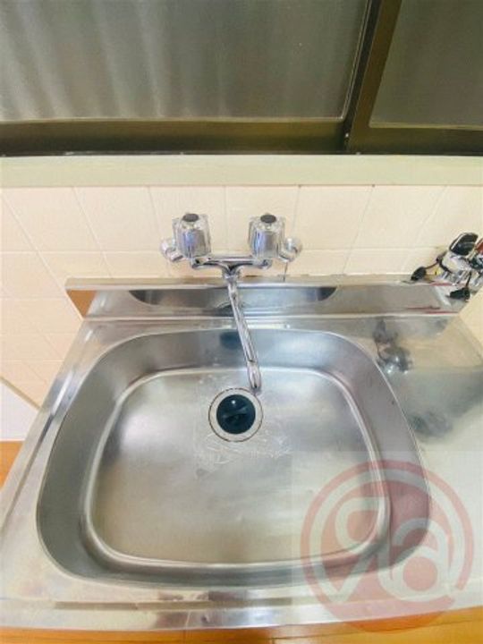 コーポロイヤル201のキッチン