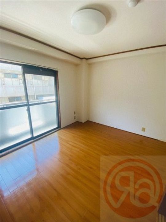 コーポロイヤル201の居間