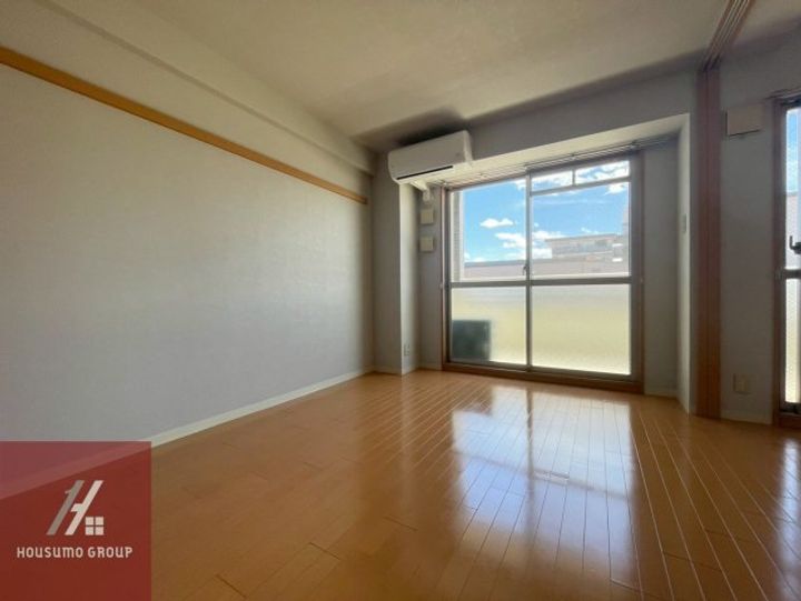 ラベニールの寝室