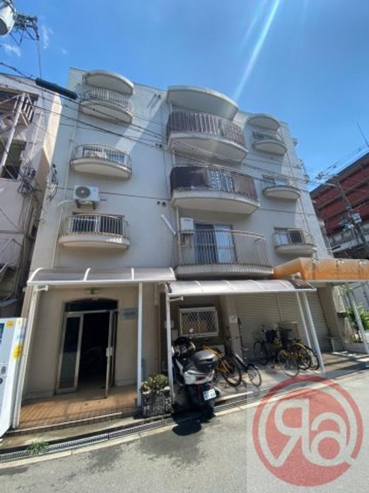 大生ハイツの外観