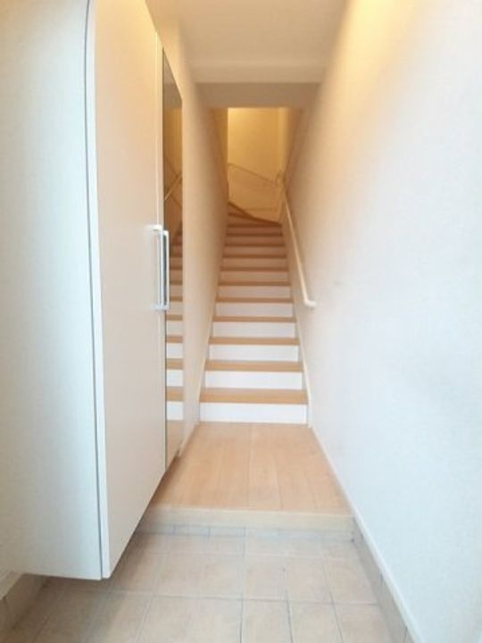 ロイヤルパレス 横寸の玄関