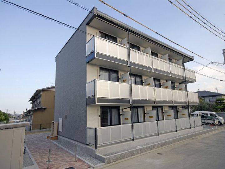 レオパレス平塚Ⅱ301の外観