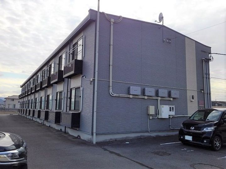 レオパレスキュルティ上林202の外観