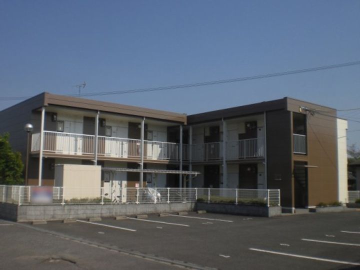 レオパレスルース203の外観