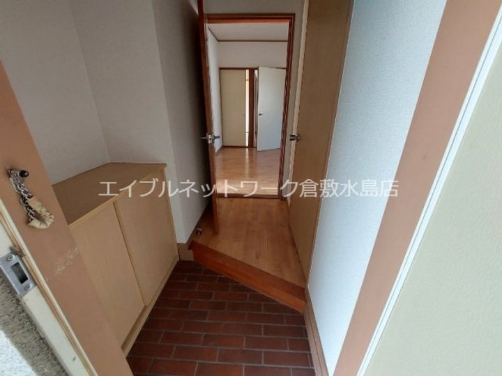 岡山県倉敷市水島東川町(アパート)の賃貸物件の玄関