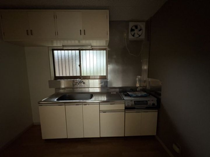 岡山県浅口市鴨方町六条院中(アパート)の賃貸物件1-2のキッチン