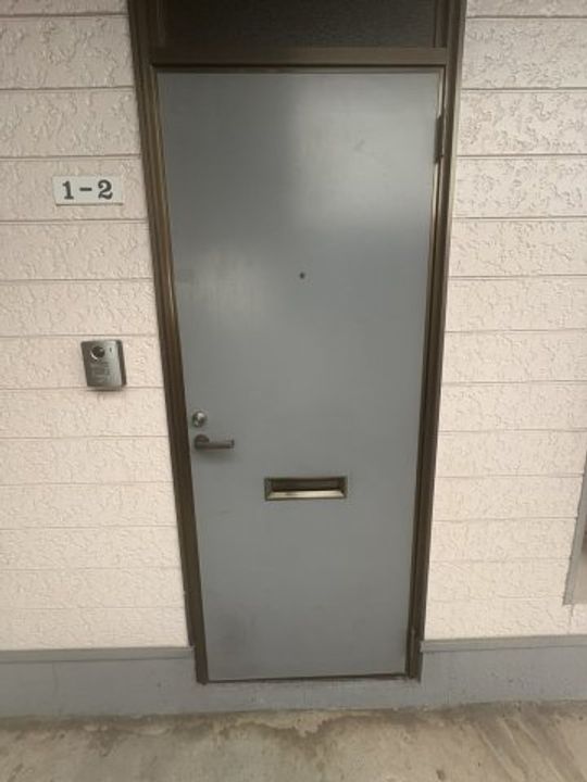 岡山県浅口市鴨方町六条院中(アパート)の賃貸物件1-2の玄関