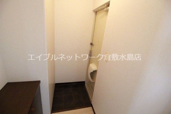 グリーンパーク西辛川Cの玄関