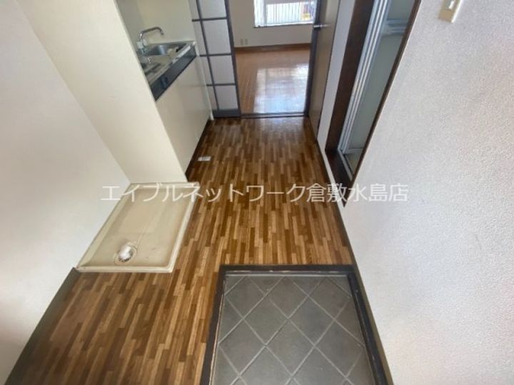 エクセル亀山の玄関