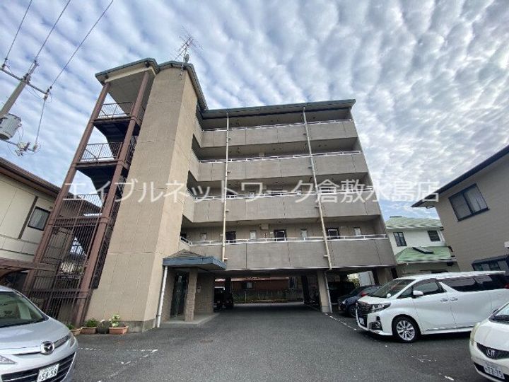 アースウェルの外観