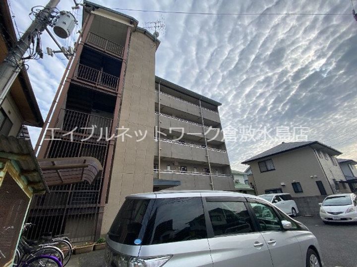 アースウェルの外観