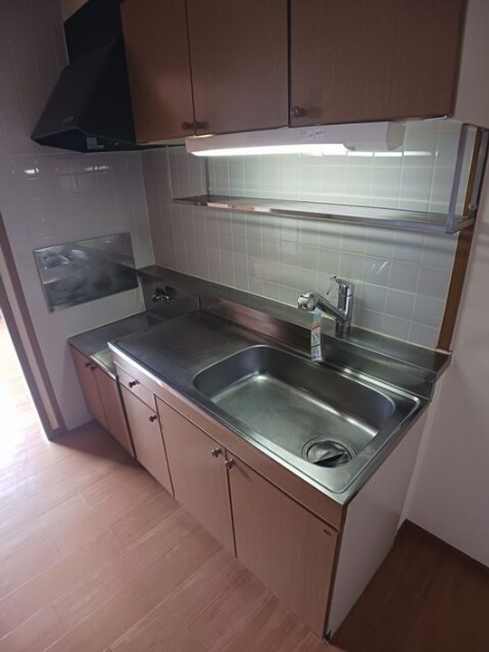 岡山県倉敷市東塚2丁目(アパート)の賃貸物件のキッチン