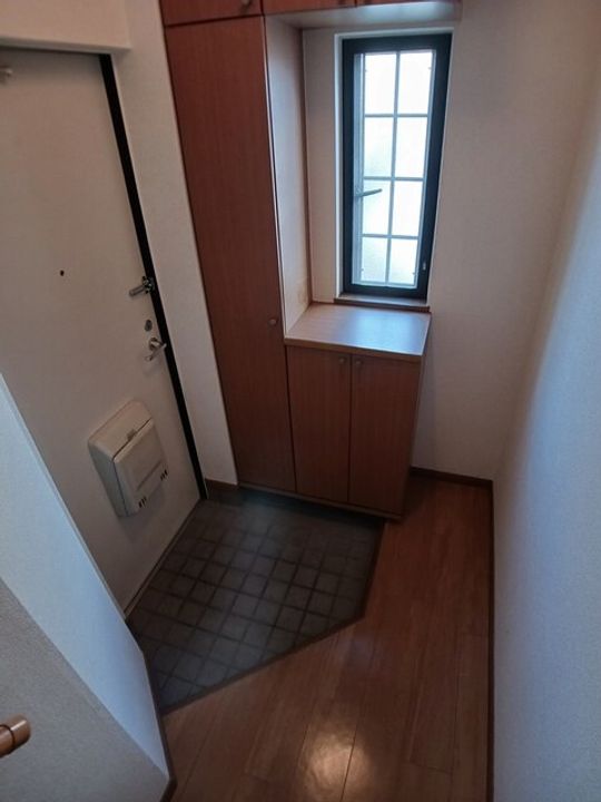 岡山県倉敷市東塚2丁目(アパート)の賃貸物件の玄関