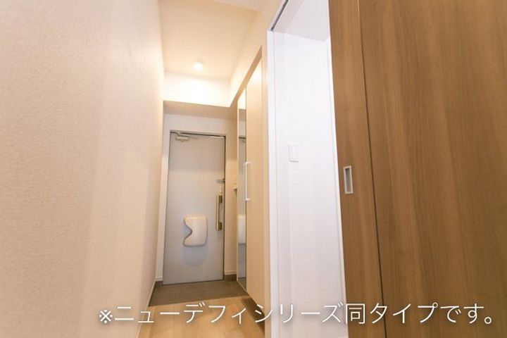 岡山県倉敷市神田3丁目(アパート)の賃貸物件の玄関