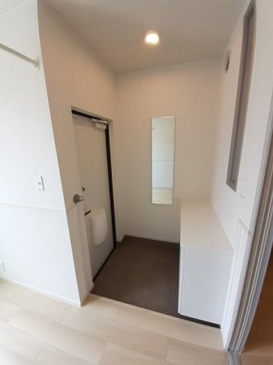 岡山県倉敷市玉島阿賀崎(アパート)の賃貸物件の玄関