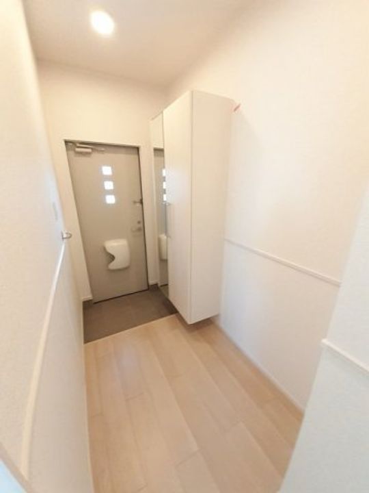 岡山県倉敷市林(アパート)の賃貸物件の玄関