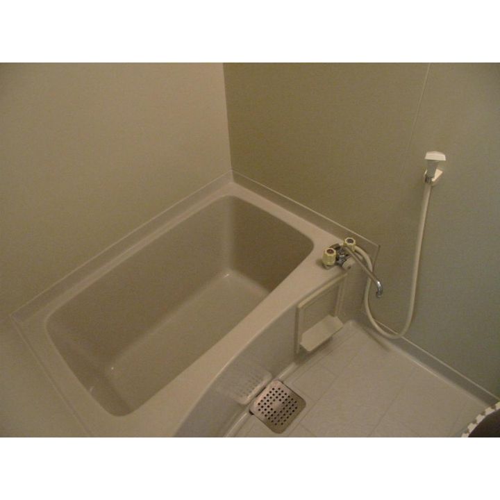 岡山県倉敷市福井(アパート)の賃貸物件102号室の風呂